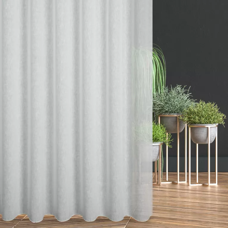 Firana szyta na przelotkach biała z delikatnej w dotyku etaminy w stylu eko z efektem kreszowania, wykończona obciążnikiem