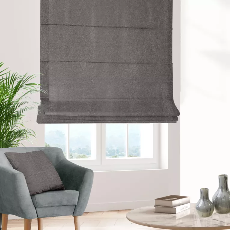 Roleta rzymska VEGAS grafitowa z gładkiej, zaciemniającej tkaniny z wyraźnym splotem