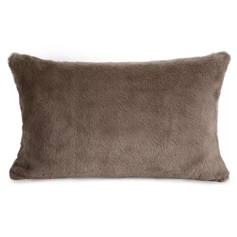Poszewka na poduszkę 30x50 cm beżowa z miękkiej futrzanej tkaniny NINA Eurofirany