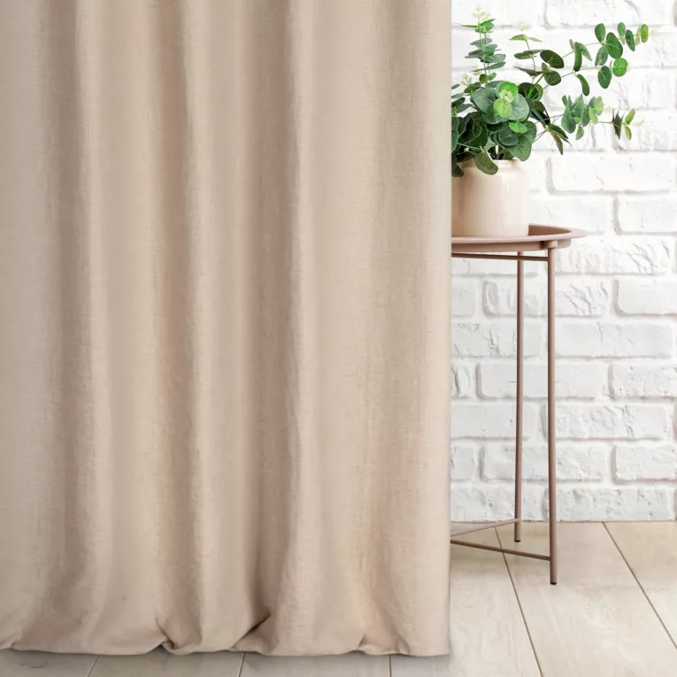 Tkanina zasłonowa szenilowa przetykana błyszcząca nicią Eurofirany