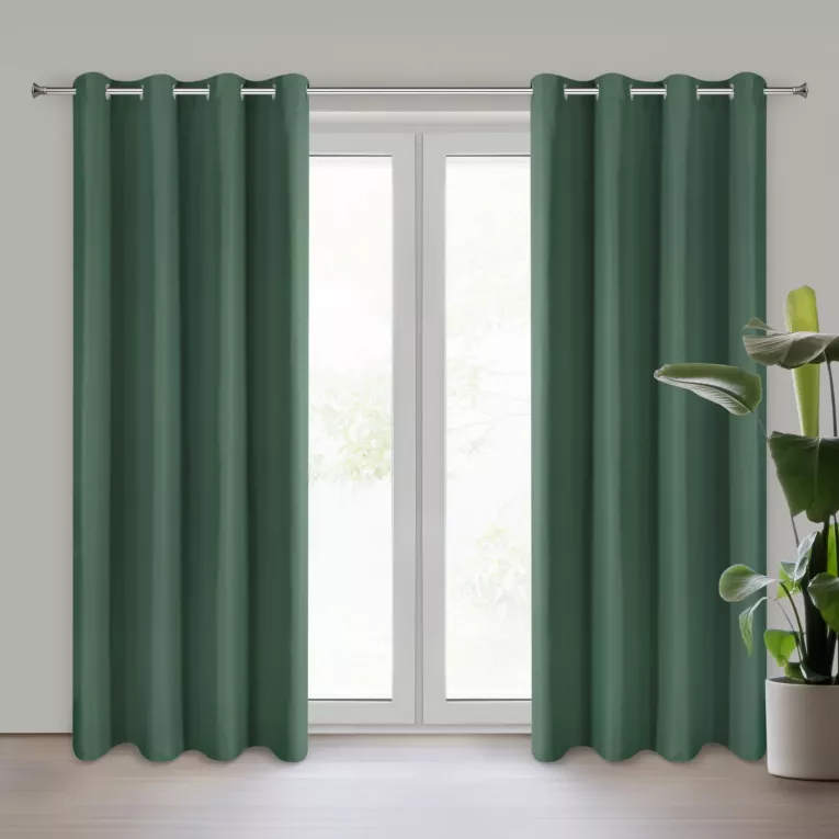 Zasłona ciemnozielona z gładkiej matowej tkaniny 140x250 cm przelotka ADARI Eurofirany