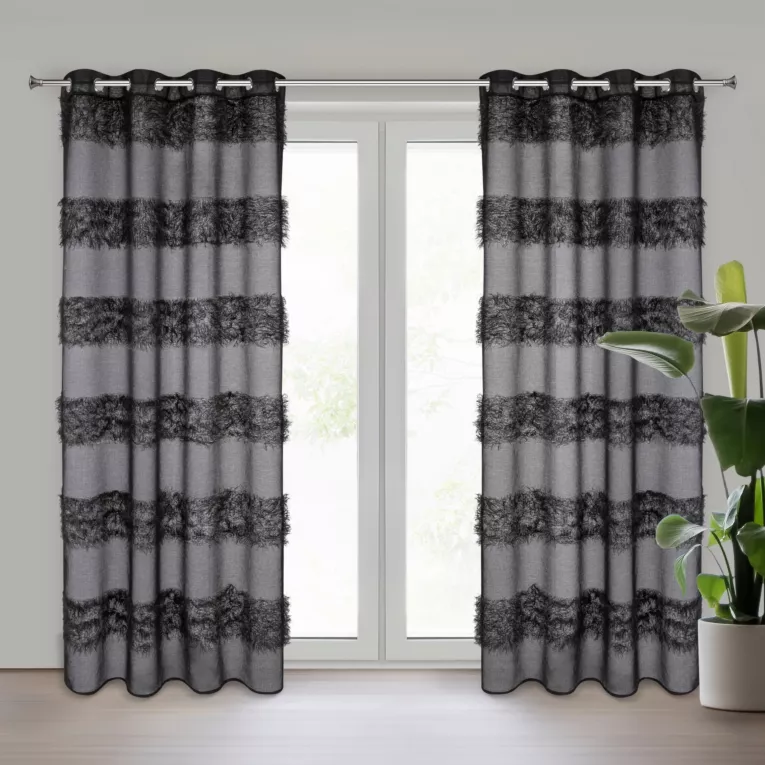 Firana czarna z etaminy zdobiona moherową nicią 140x250 cm przelotka MARGARET Eurofirany