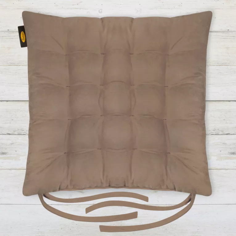 Poduszka na krzesło dwustronna 40 x 40 x 6 cm welurowa jasnobrązowa z szesnastoma pikowaniami ADORE Eurofirany