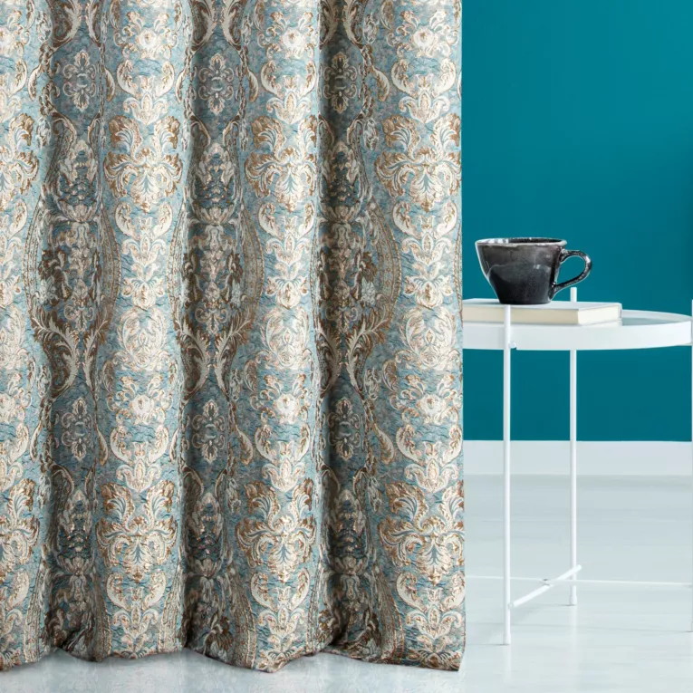 Zasłona szyta na przelotkach ALEPPO turkusowo złocista elegancka z dużym wzorem roślinno ornamentowym z połyskliwą nicią lureksową i efektem marszczenia