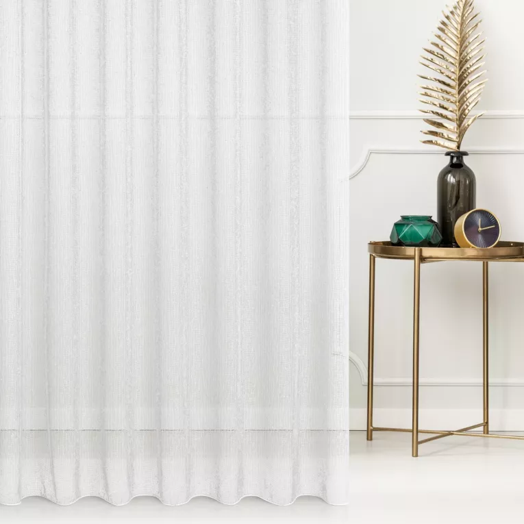 Firana szyta na flexach biała siatka w stylu eko z efektem bukli wykończona obciążnikiem