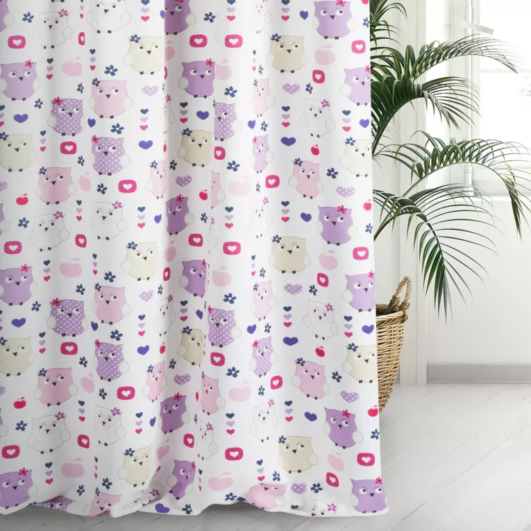 Zasłona szyta na flexach ADONIS różowo liliowa z miękkiej tkaniny typu blackout drukowanej w dziecięcy wzór