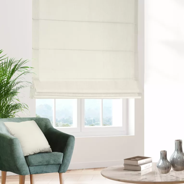 Roleta rzymska jasnokremowa z miękkiej tkaniny welwetowej