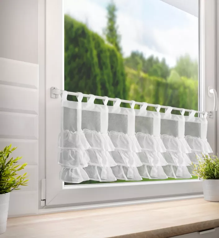 Zazdrostka biała z etaminy zdobiona subtelnymi falbanami 150x45 cm szelki LILIAN Eurofirany