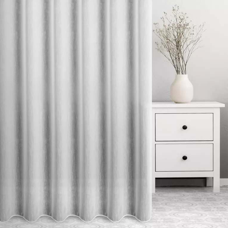 Firana szyta na taśmie 8 cm biała z matowej tkaniny wykończonej obciążnikiem