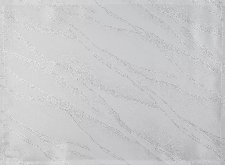 Komplet serwetek 4 szt biały ERIKA przetykanych srebrną metaliczną nicią tworzącą wzór marmuru