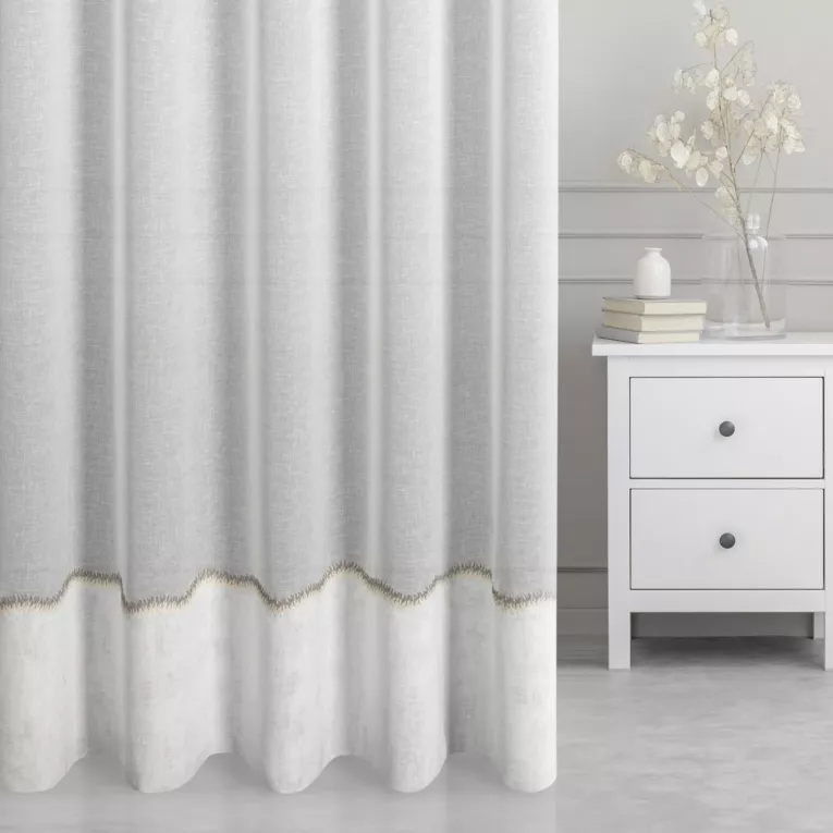 Firana szyta na flexach kremowo popielata z matowej etaminy wykończonej ozdobnym podwinięciem Italissima Eva Minge