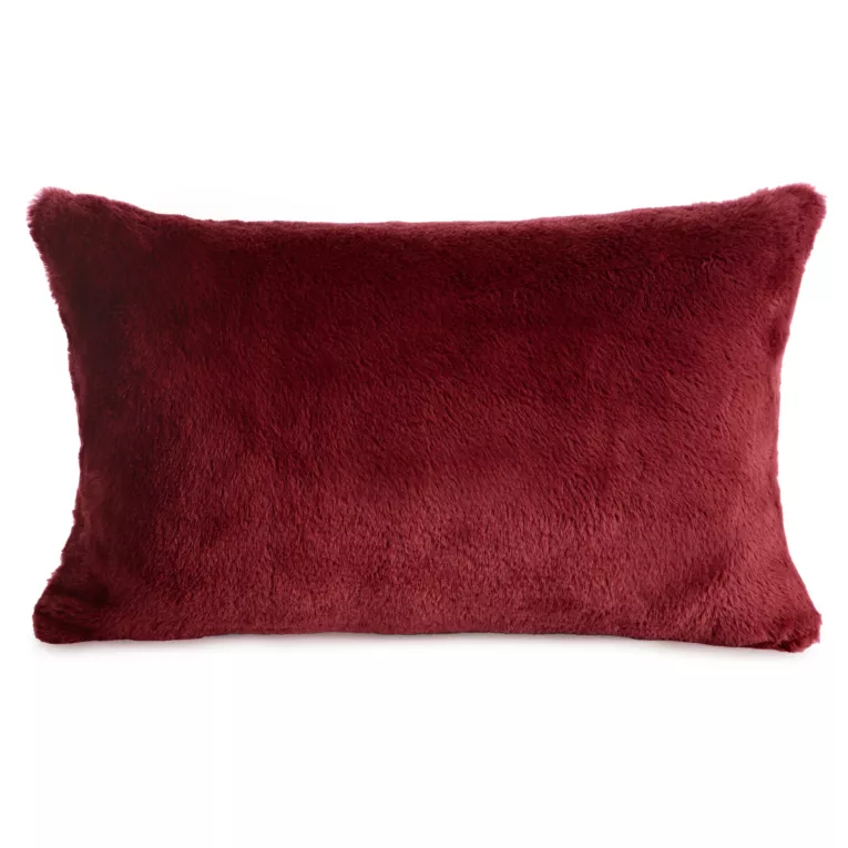 Poszewka na poduszkę 30x50 cm bordowa z miękkiej futrzanej tkaniny NINA Eurofirany