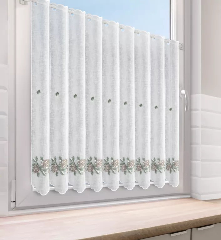 Tkanina firanowa zazdrostka zdobiona świątecznym haftem z zimowym akcentem Eurofirany