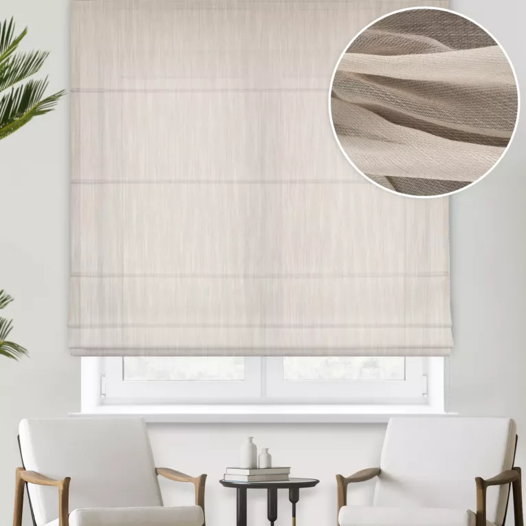 Roleta rzymska beżowa z półprzeźroczystej tkaniny z efektem deszczyku, wykończona obciążnikiem