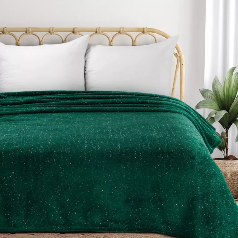 Koc  150x200 cm ciemnozielono, srebrny z dodatkiem lśniącej nici BLINK DESIGN 91 Eurofirany