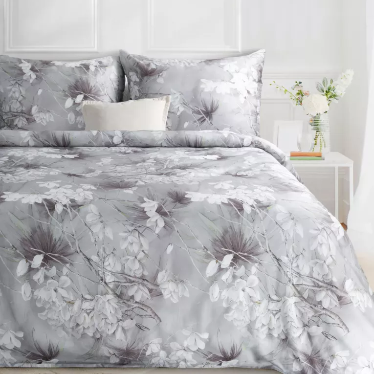 Pościel 160x200 cm komplet 3 częściowy z makosatyny bawełnianej kolor jasnopopielaty, biały z motywem kwiatów Eurofirany Premium