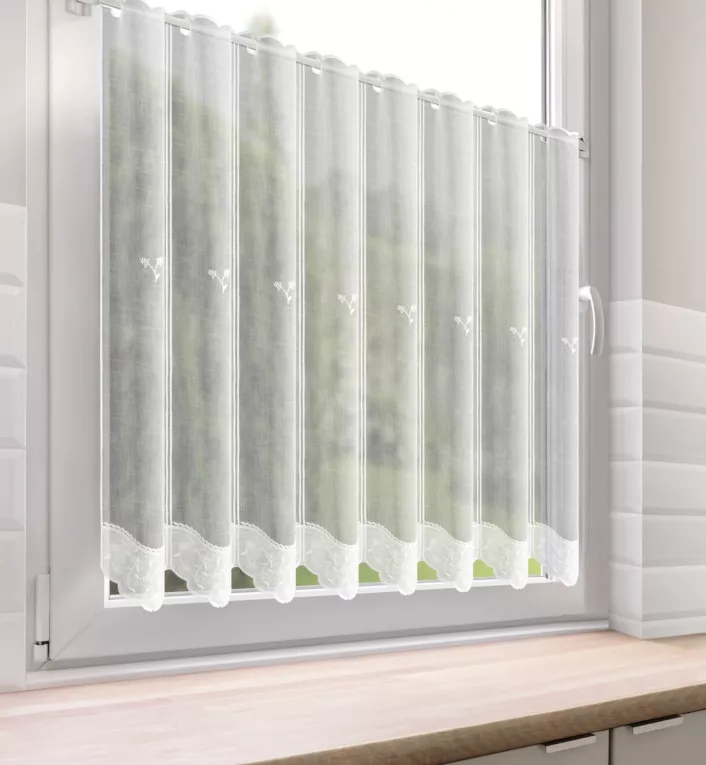 Tkanina firanowa zazdrostka z etaminy zdobiona haftem liści Eurofirany