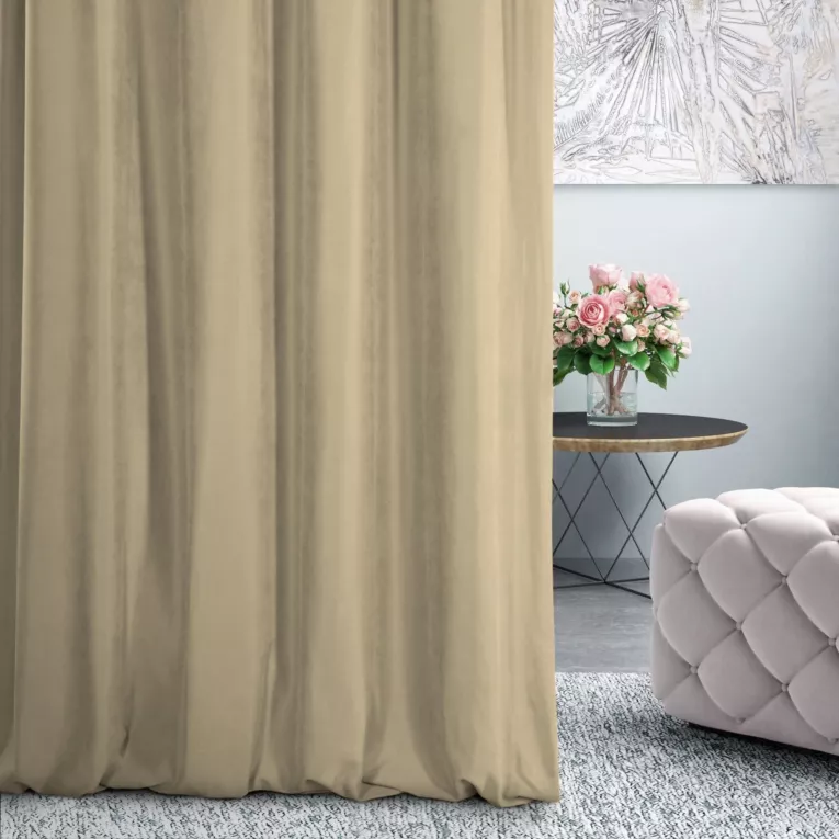 Zasłona szyta na taśmie fala DORA - HIT beżowa z miękkiej tkaniny o welurowej strukturze