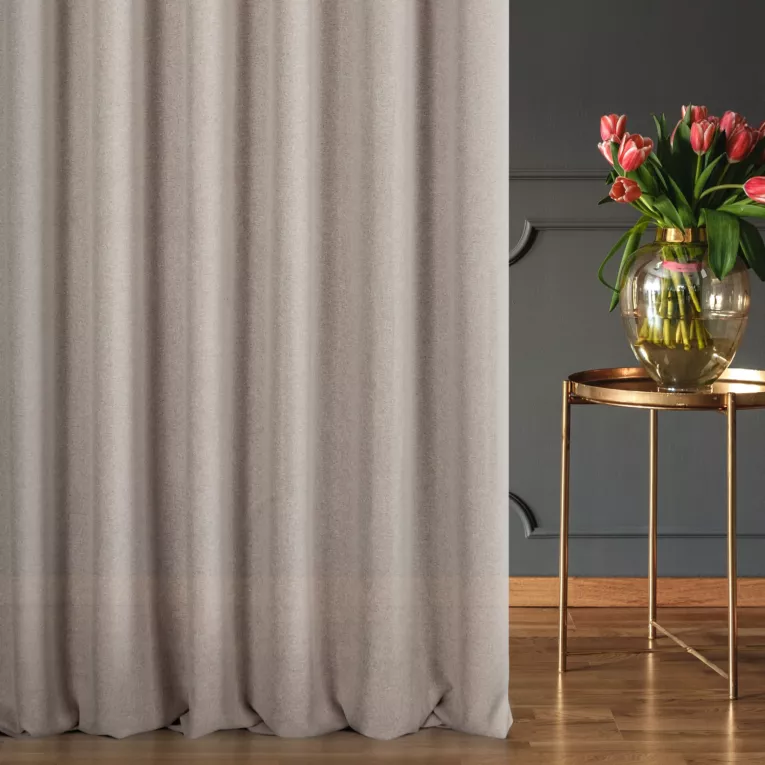 Zasłona szyta na flexach beżowa z tkaniny w stylu eko z efektem melanżu