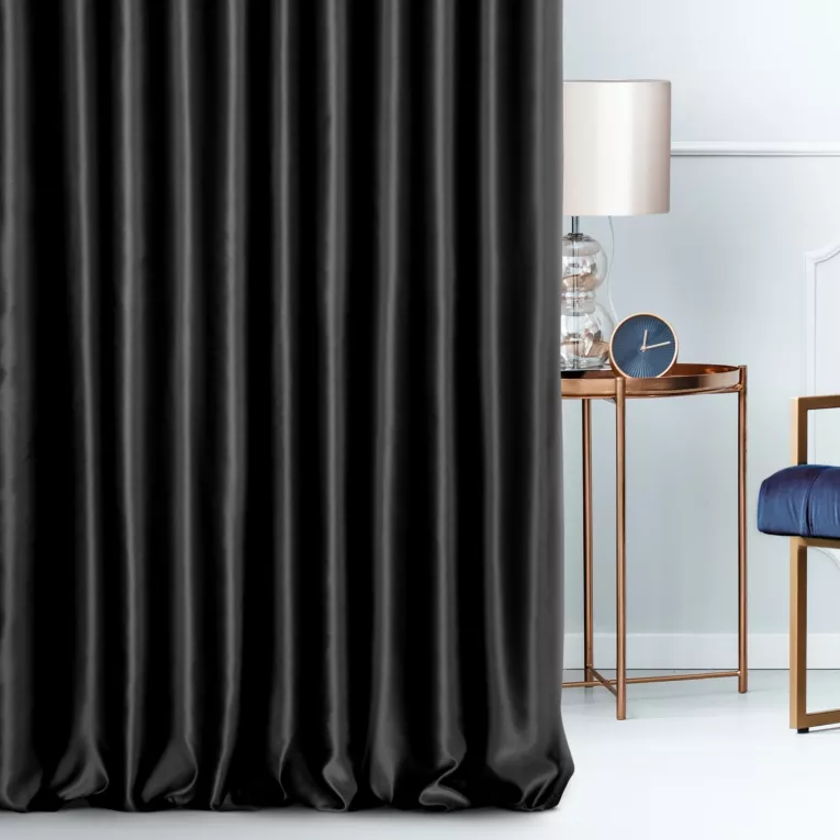 Zasłona szyta na taśmie fala czarna z jednokolorowej gładkiej tkaniny