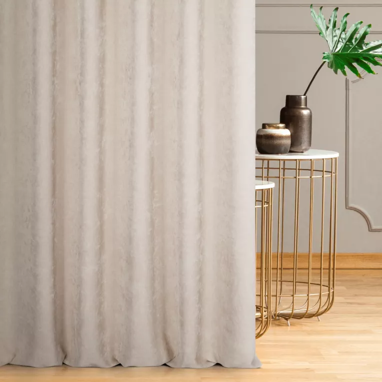 Tkanina zasłonowa zaciemniająca szenilowa typu dimout z kolekcji Pierre Cardin  Eurofirany