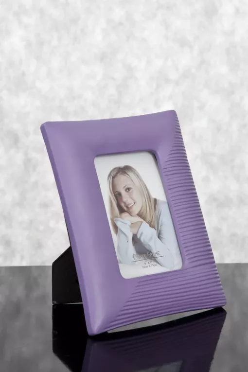 MAX FIOLETOWA RAMKA NA ZDJĘCIA W PROSTYM STYLU 21x24x3 cm