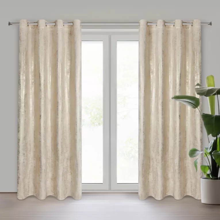 Zasłona jasnobeżowo, złota zdobiona błyszczącym przecieranym wzorem z welwetu 140x250 cm przelotka RENIA  Eurofirany