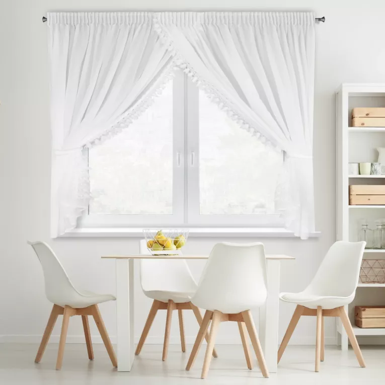 Firana biała z szyfonu zdobiona aplikacją w zestawie troczki 400x160 cm taśma  - LORETA Eurofirany