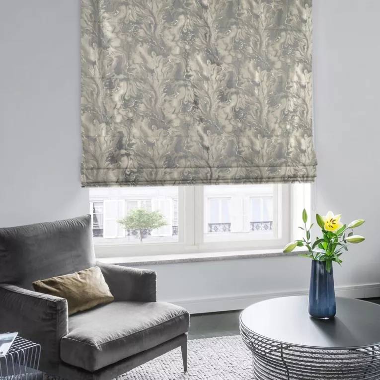 Roleta rzymska AMARELL stalowa z marmurkowym wzorem przetykanym błyszczącą nicią