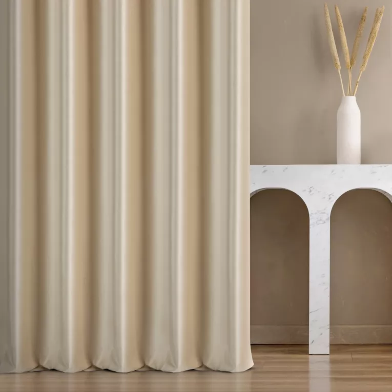 Zasłona szyta na taśmie fala ciemnokremowa z miękkiej półmatowej tkaniny welwetowej