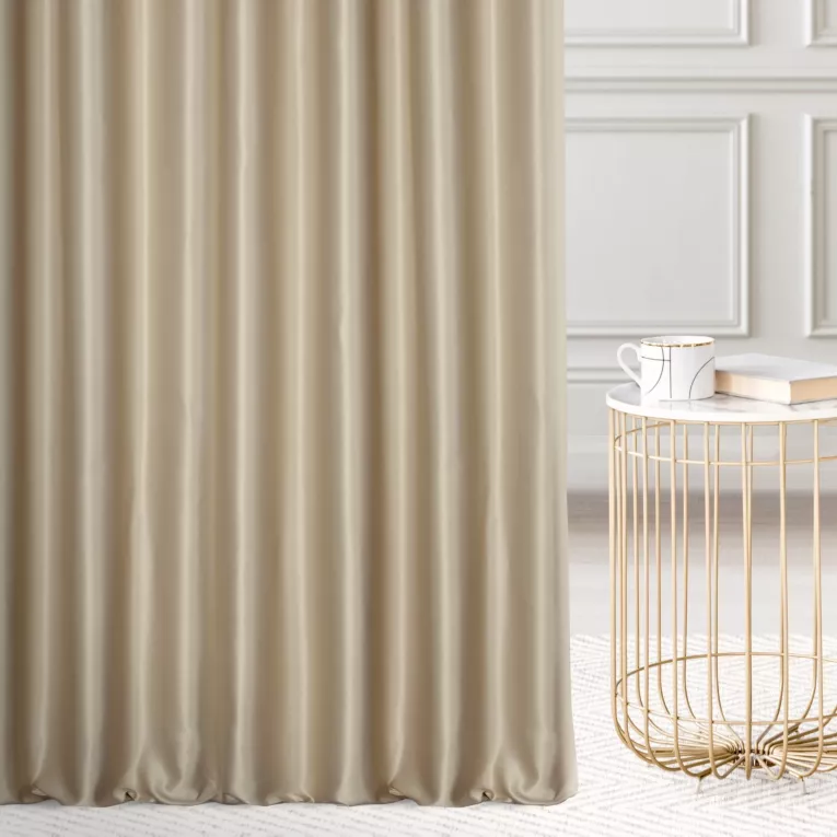 Zasłona szyta na taśmie 8 cm beżowa z jednokolorowej gładkiej tkaniny