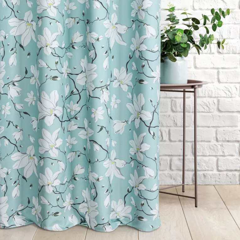 Tkanina zasłonowa o zamszowym chwycie z nadrukiem kwiatów Eurofirany