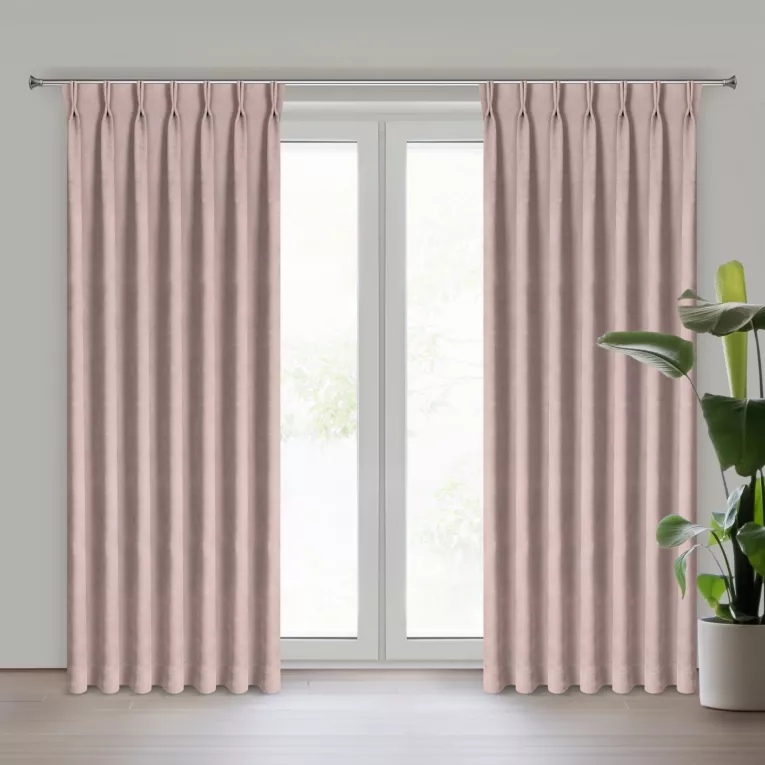 Zasłona różowa z tkaniny welurowej 120x240 cm szerokość po zmarszczeniu flex 1:2 Dora Eurofirany