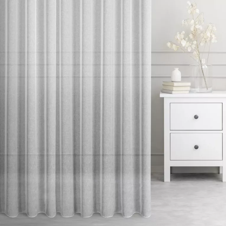 Tkanina firanowa z matowej etaminy zakończona szwem obciążającym Eurofirany