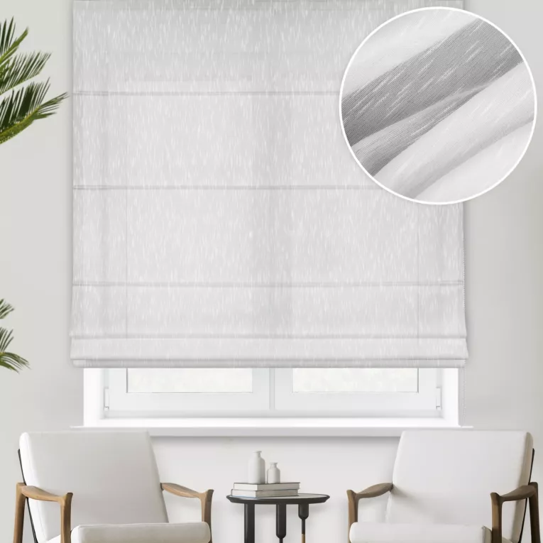 Roleta rzymska biała półprzezroczysta, matowa, o niestandardowej wysokości 360cm, z efektem deszczyku, wykończona obciążnikiem