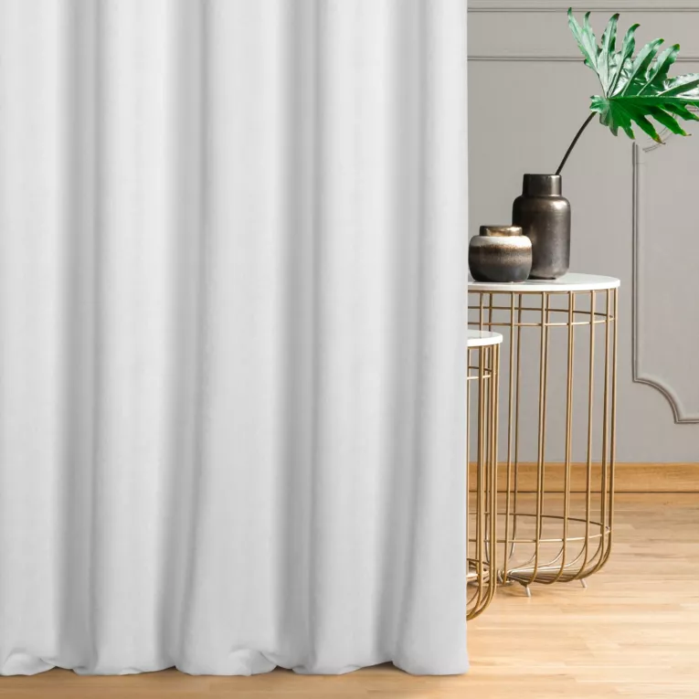 Miękka szenilowa tkanina zasłonowa o strukturalnym splocie i subtelnym połysku Eurofirany