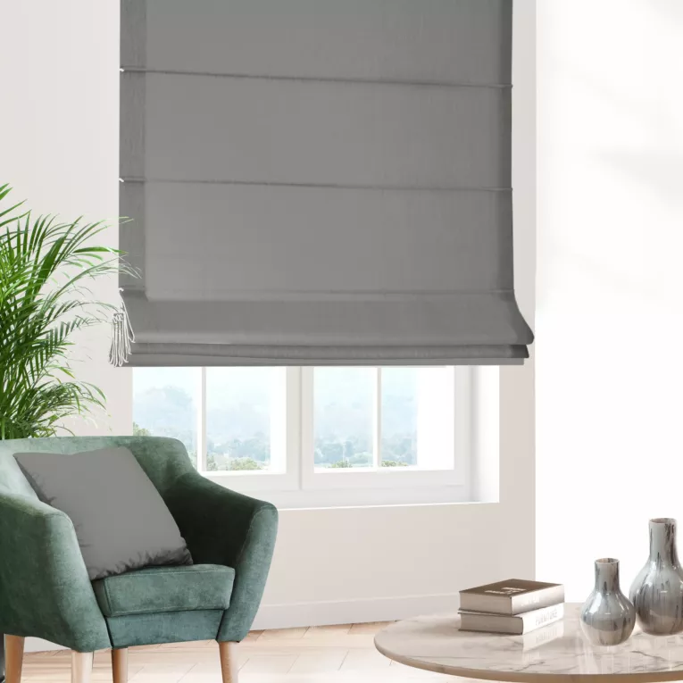Roleta rzymska ciemnoszara z gładkiej tkaniny typu dimout