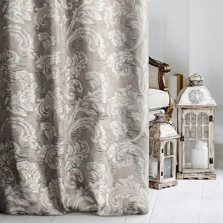 Zasłona szyta na tunelu PERUGIA beżowo srebrna ze szlachetnej tkaniny z dużym roślinnym wzorem
