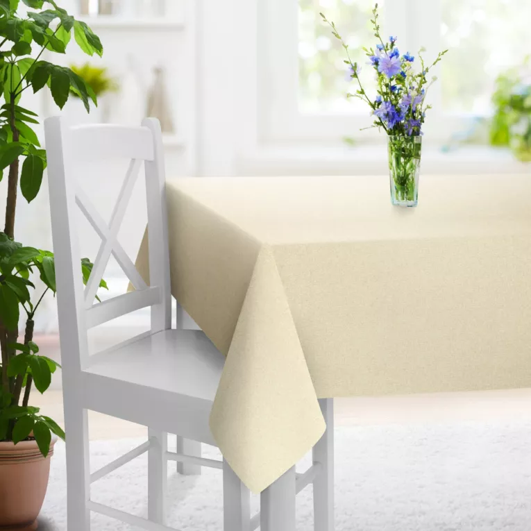 Obrus szyty kremowy z tkaniny o naturalnym splocie w stylu eko