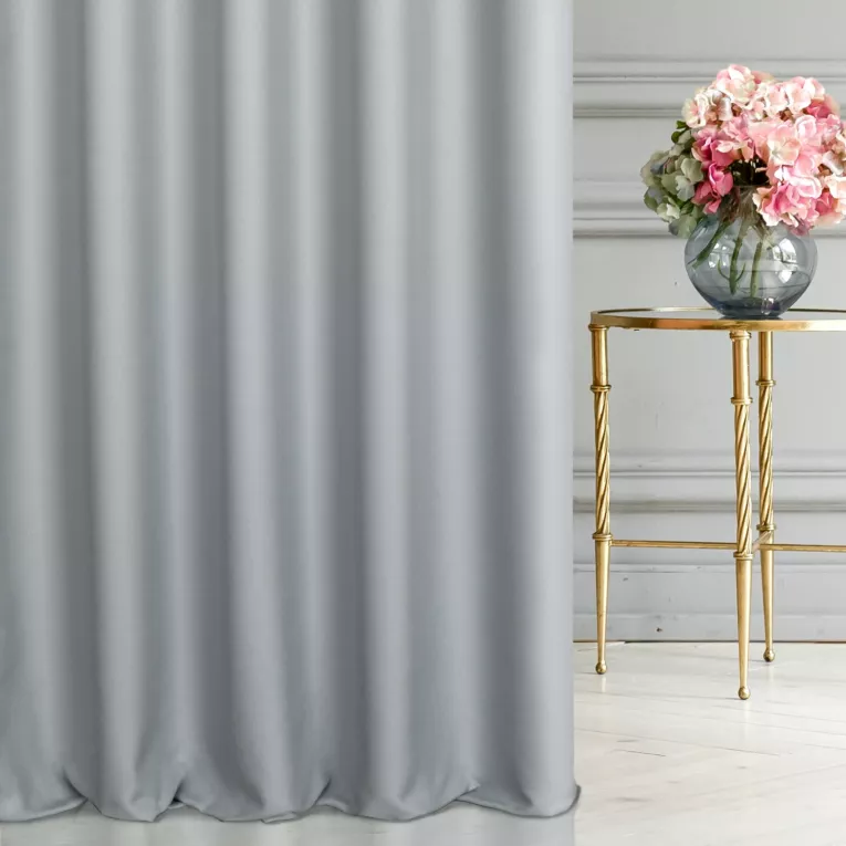 Zasłona szyta na taśmie 8 cm stalowa z miękkiej tkaniny w drobny wzór jodełkowy