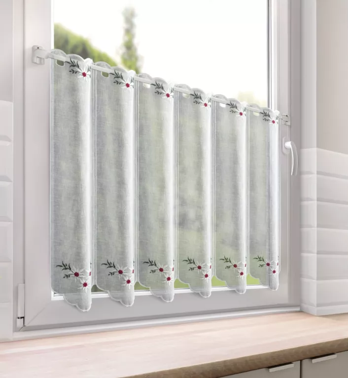 Tkanina firanowa zazdrostka zdobiona haftem drobnych kwiatów Eurofirany