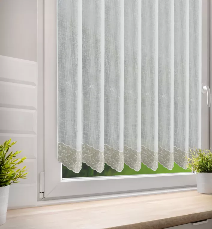 Tkanina firanowa zazdrostka z etaminy z haftem Eurofirany