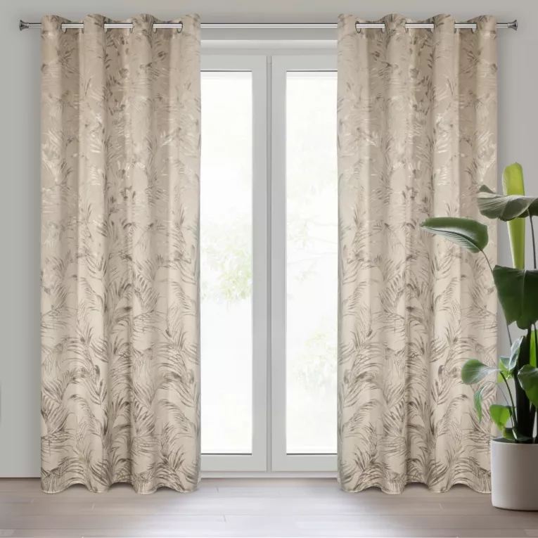 Zasłona beżowo, szampańska zdobiona błyszczącym nadrukiem liści palm z welwetu 135x270 cm przelotka DEBRA  Eurofirany