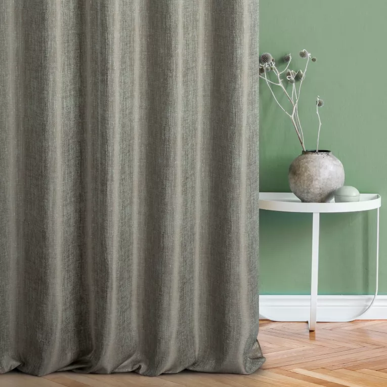 Zasłona szyta na taśmie 8 cm miętowa z tkaniny melanżowej przetykanej błyszczącą nicią