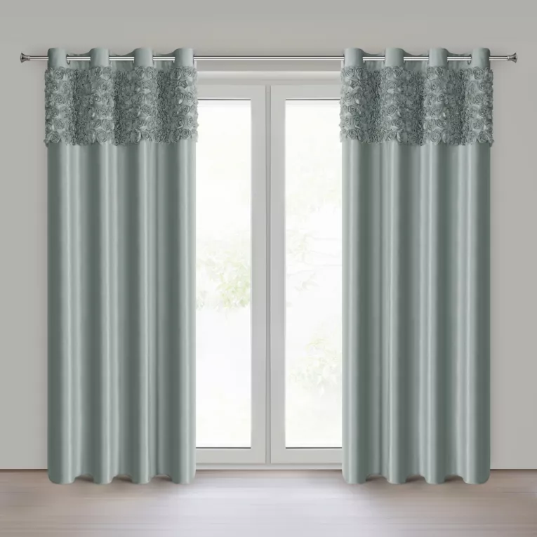 Zasłona miętowa z welwetu zdobiona aplikacją 3D róż 140x250 cm przelotka - ROSES Eva Minge Eurofirany