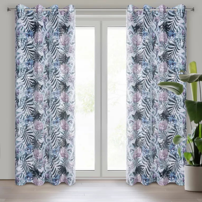 Dekoracja okienna biało, zielona z półprzezroczystej tkaniny z motywem egzotycznych roślin ze srebrnymi akcentami 140x250 cm przelotka MALIBU Eurofirany