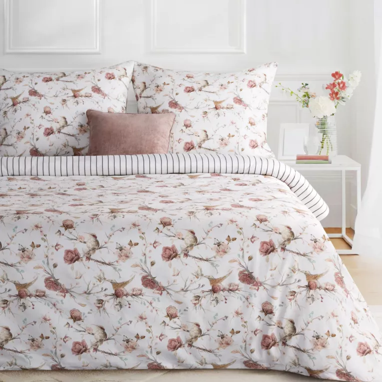 Pościel 140x200 cm komplet 2 częściowy z satyny bawełnianej kolor biało, różowy zdobiona nadrukiem roślinnym RAYA 2 Eurofirany