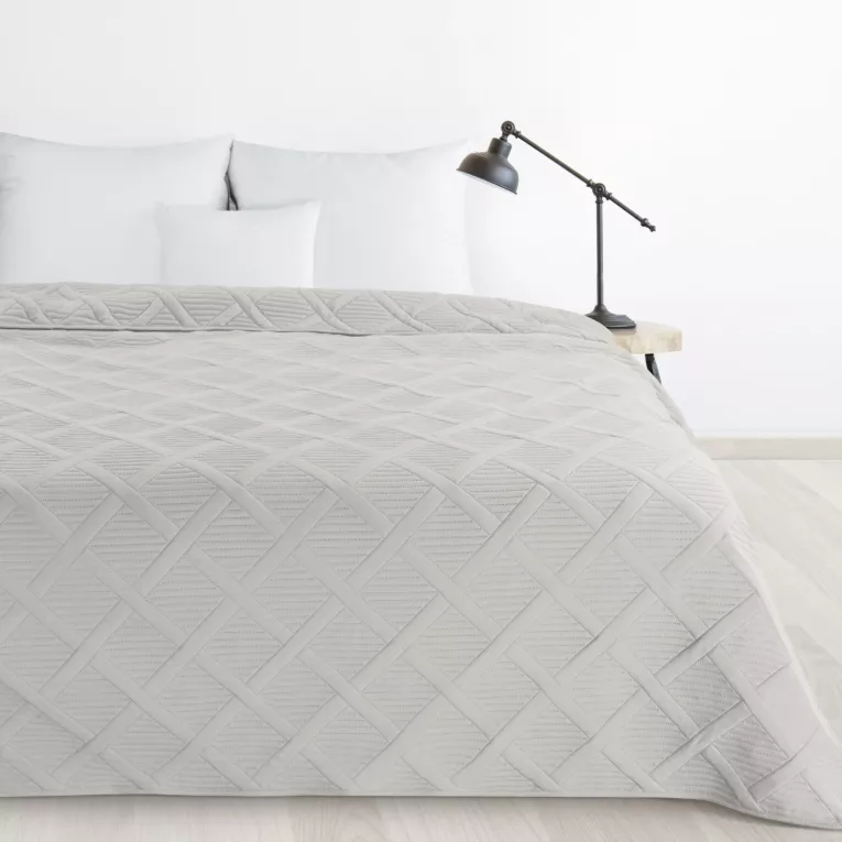 Narzuta srebrna 200x220 cm z geometrycznym wzorem wykonana techniką hot press ALARA 5 DESIGN 91 Eurofirany