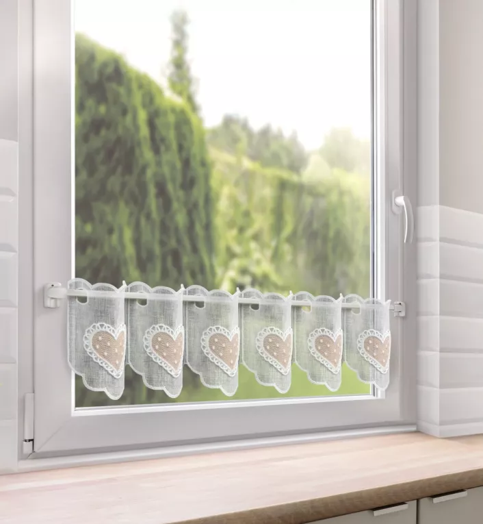 Tkanina firanowa zazdrostka zdobiona haftowaną aplikacją Eurofirany