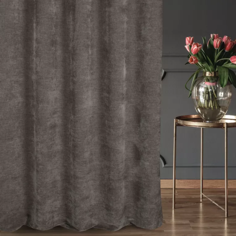 Zasłona szyta na taśmie fala brązowa z tkaniny szenilowej z efektem melanżu